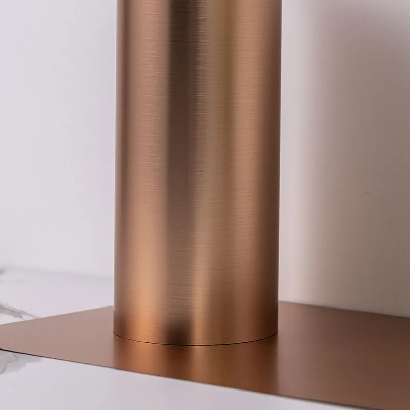 Metallist tekstuuriga süsinikkristallist seinapaneel